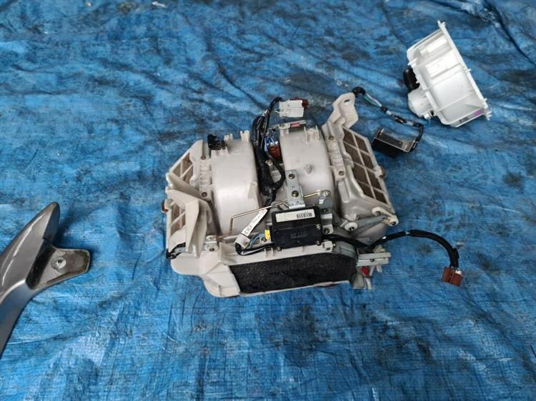 Мотор печки Хонда Легенд в Тынде 206136
