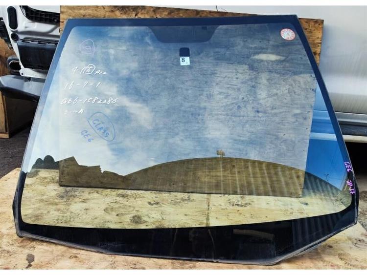 Лобовое стекло Хонда Фит в Тынде 255791