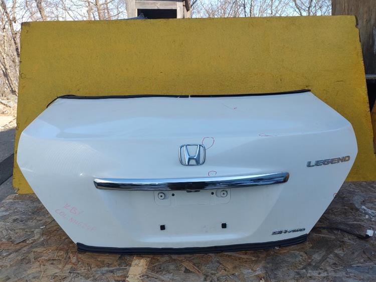 Крышка багажника Хонда Легенд в Тынде 50805