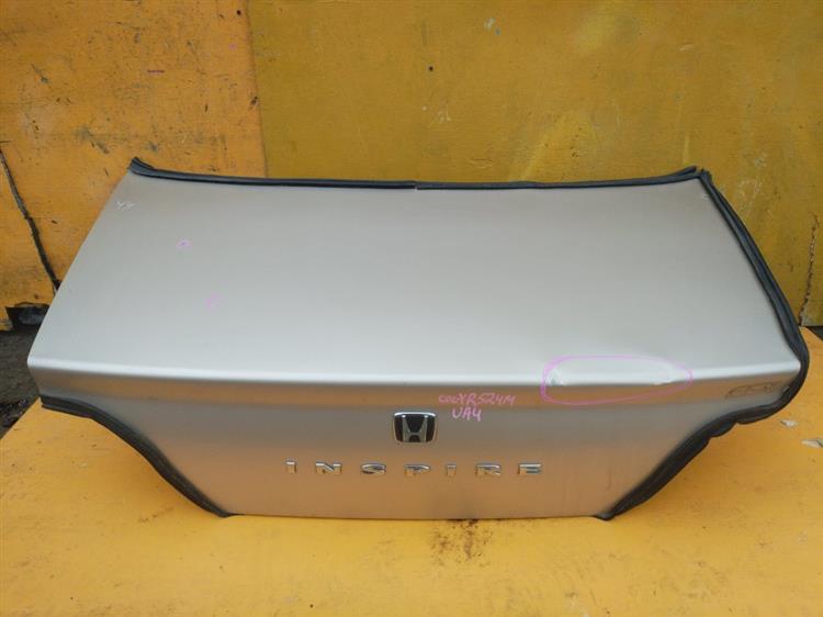 Крышка багажника Хонда Инспаер в Тынде 555121