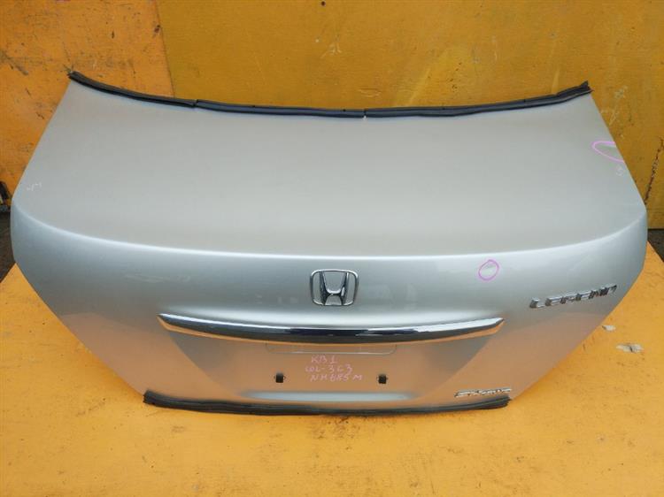 Крышка багажника Хонда Легенд в Тынде 555211
