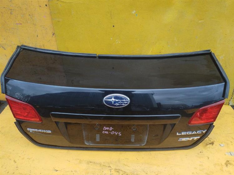 Крышка багажника Субару Легаси в Тынде 555301